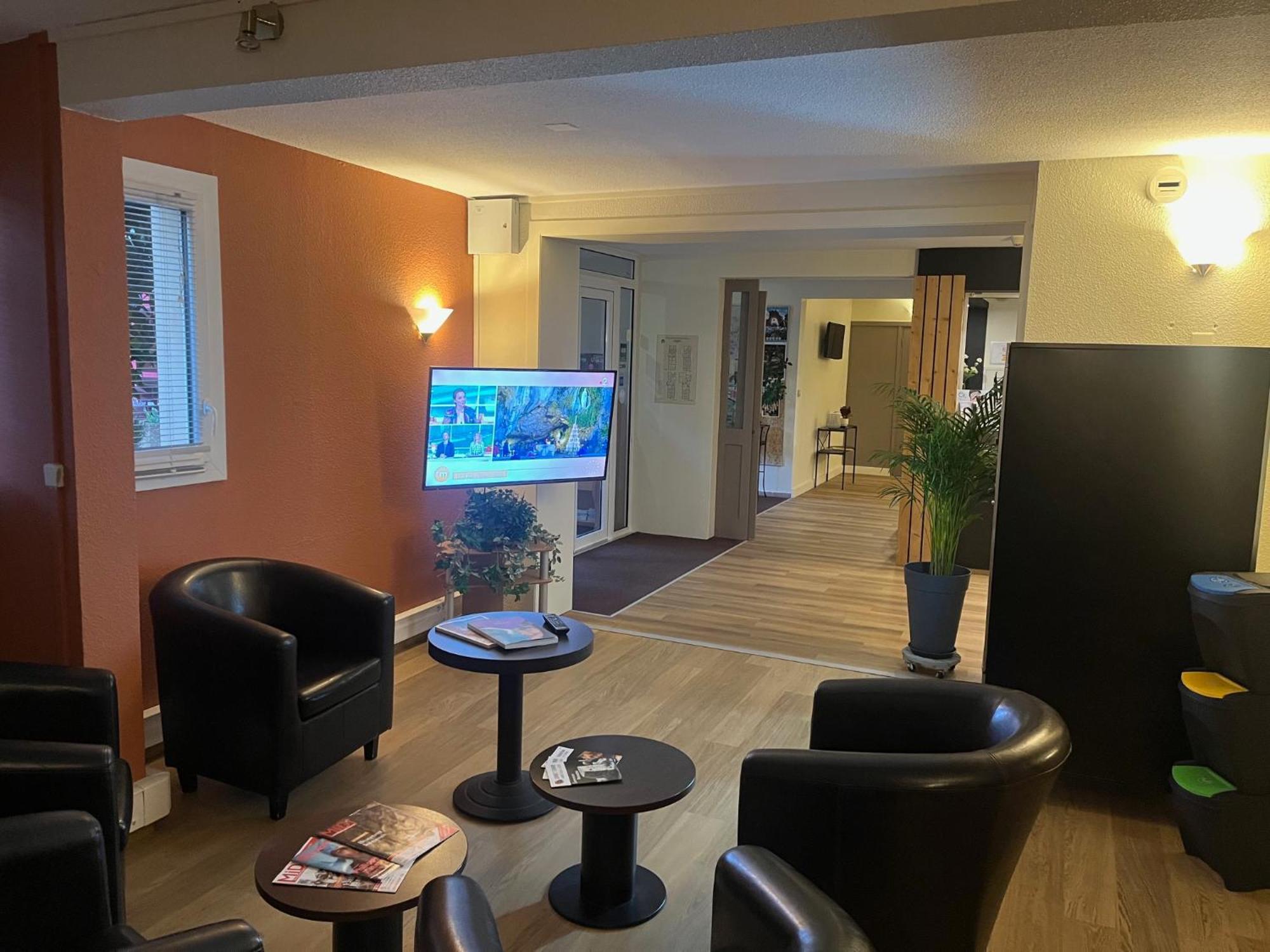 Brit Hotel Confort Deltour Mende Exteriör bild